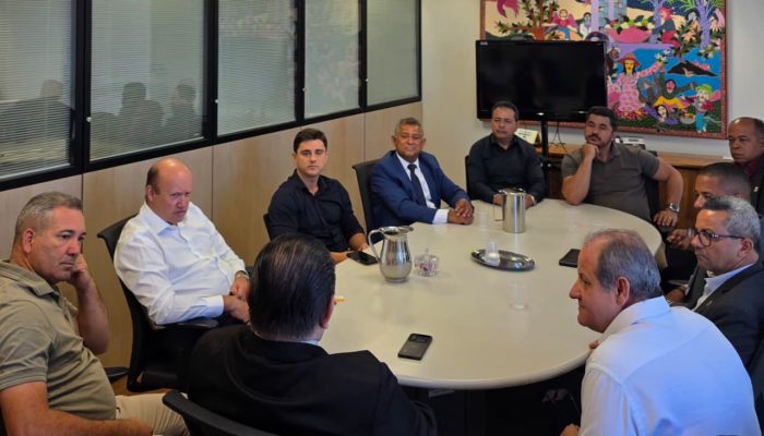 Serviços dos Correios serão mantidos no Jardim Ingá após articulação do prefeito, deputado federal e vereadores.